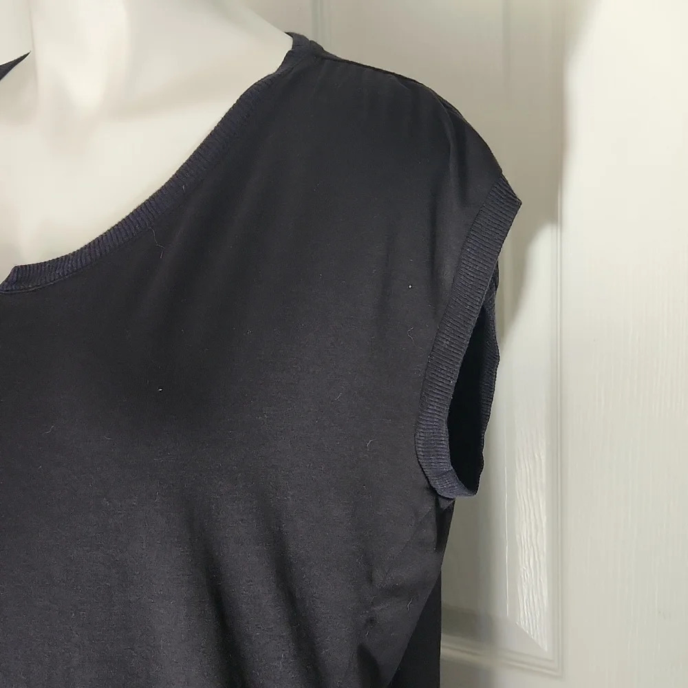 Final Sale Two by Vince Camuto Black Top - Picture 6 of 11